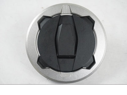 Extrabild3 på <p>Låssats från Kawasaki Z 900 ABS 2017.</p>

<p>Tändningslås, 1st nyckel, tanklock, sadellås, ignition immobilisor och CDI/ECU.</p> motorcykel.