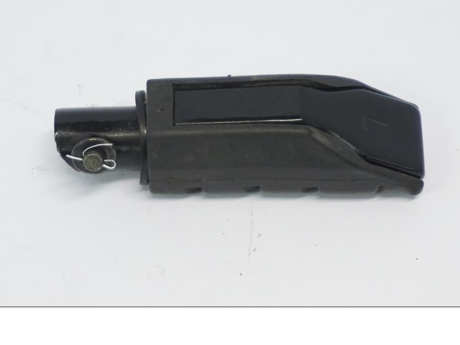 Höger sida på Fotpinne från en Honda CB 500 X -2015 motorcykel.