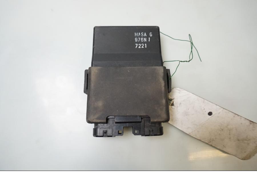 Framsidan på CDI / ECU från en Honda CBR 900 RR -1998 motorcykel.