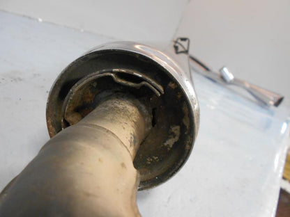 Höger sida på Ljuddämpare från en Kawasaki VN 1500 Classic Tourer -2002 motorcykel.