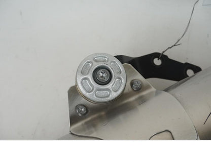 Snett uppifrån på Ljuddämpare från en BMW F 750 GS -2019 motorcykel.