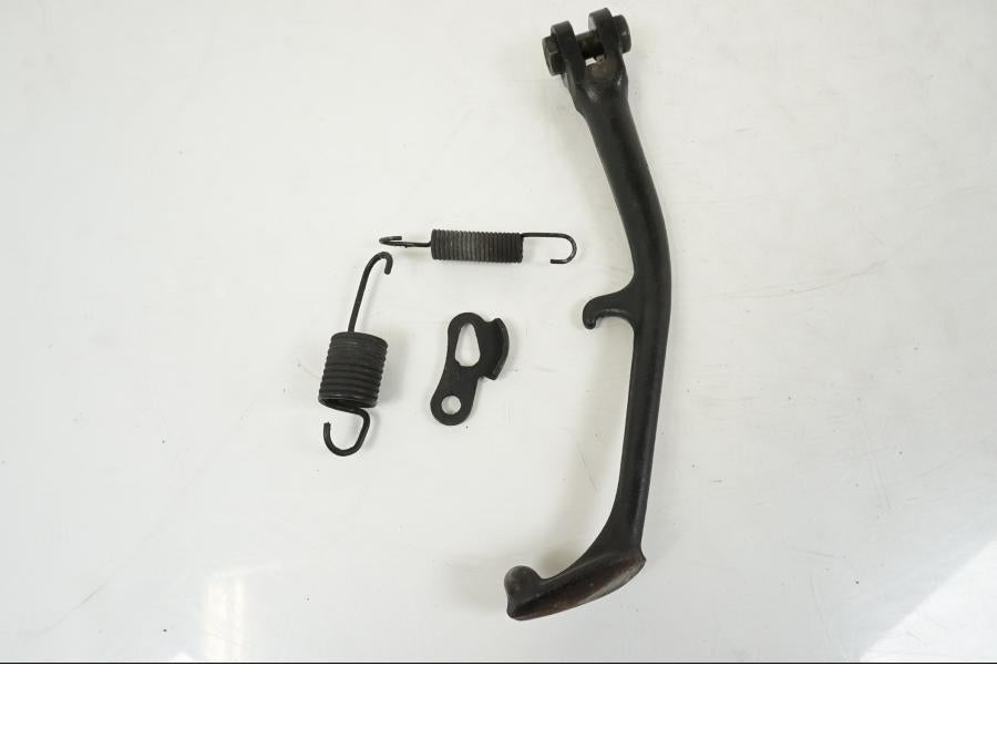 Framsidan på Sidostöd från en Yamaha XJR 1300 -2002 motorcykel.