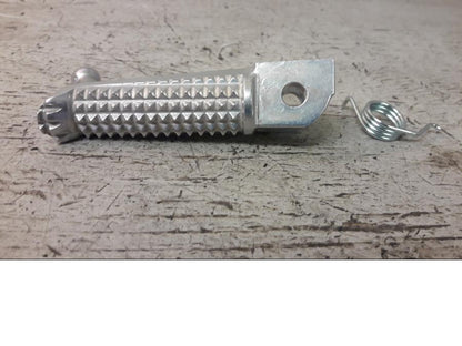 Framsidan på Fotpinne från en Yamaha MT-09 -2014 motorcykel.