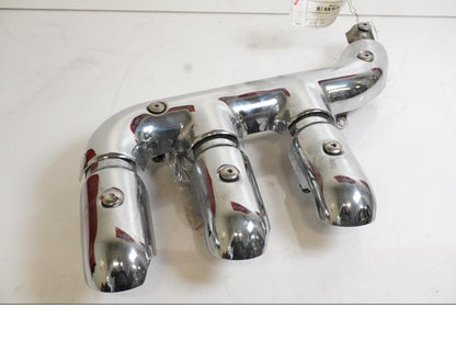 Framsidan på Värmeskydd från en Triumph Rocket III -2011 motorcykel.