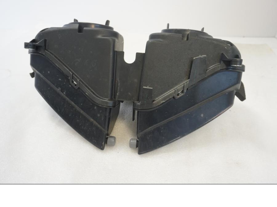 Höger sida på Strålkastare från en Honda CBR 1000 RR -2007 motorcykel.