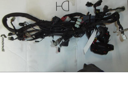 Framsidan på Kabelstam från en Ducati Monster 1100 EVO ABS -2012 motorcykel.