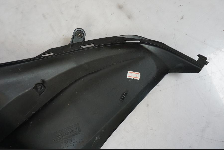 Extrabild2 på Tankkåpa från en Kawasaki Z 800 -2014 motorcykel.