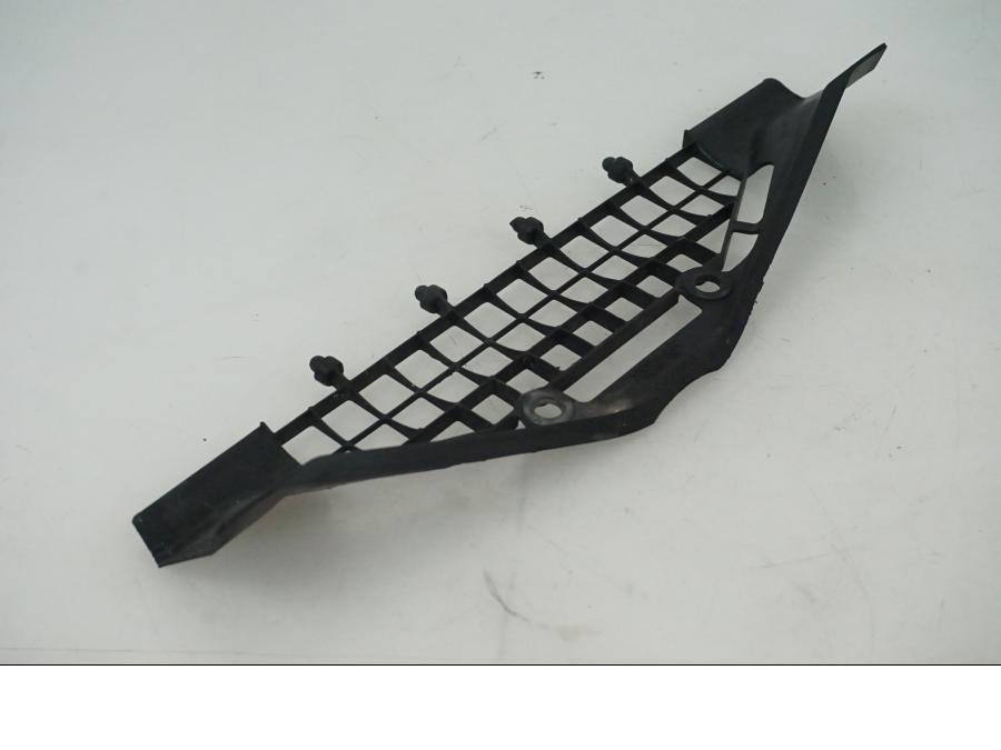 Vänster sida på Luftintag från en Honda CBR 1000 -2005 motorcykel.