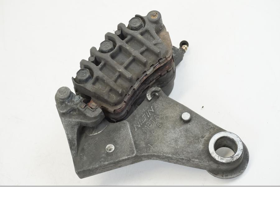 Snett nerifrån på Bromsok från en Honda XL 1000 V -1999 motorcykel.