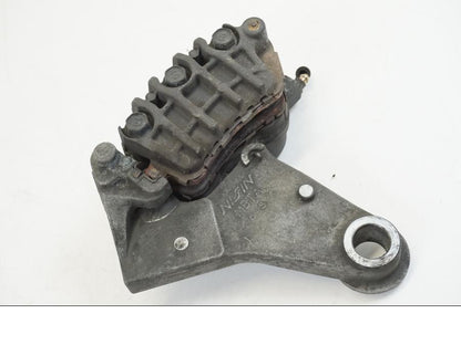 Snett nerifrån på Bromsok från en Honda XL 1000 V -1999 motorcykel.