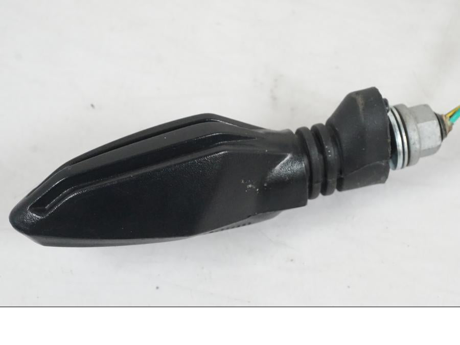 Snett uppifrån på Blinkers LED från en Husqvarna 701 SUPERMOTO ABS -2016 motorcykel.