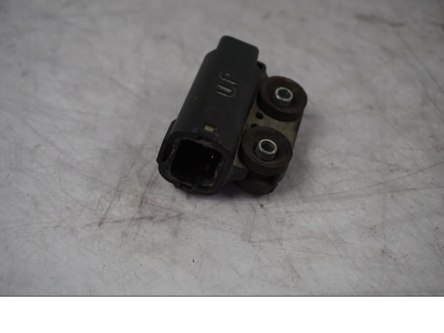 Baksidan på Tilt Sensor från en Triumph Tiger Explorer -2016 motorcykel.