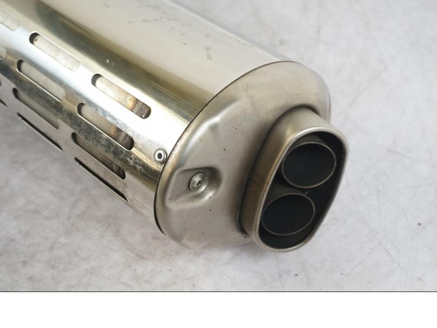 Baksidan på Ljuddämpare från en BMW R 1200 GS -2007 motorcykel.