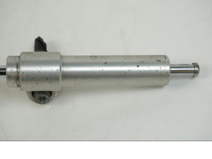 Höger sida på Styrdämpare från en BMW S 1000 R -2019 motorcykel.