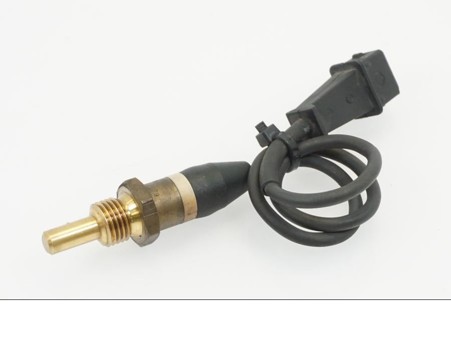 Baksidan på Temperatursensor från en BMW R 1150 R -2002 motorcykel.