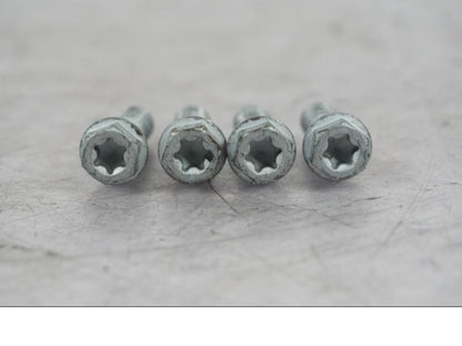 Baksidan på Styrfäste från en KTM 690 SM R -2009 motorcykel.