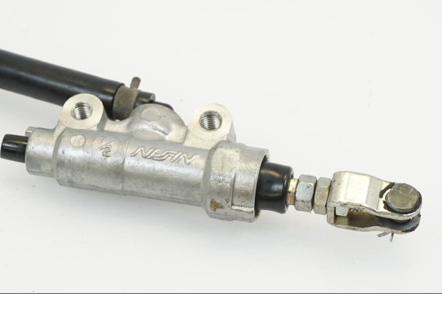 Höger sida på Bromshuvudcylinder från en Yamaha XT 660 R -2004 motorcykel.