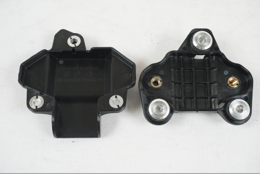 Höger sida på Tilt Sensor från en KTM 1290 Super Duke R EVO -2023 motorcykel.