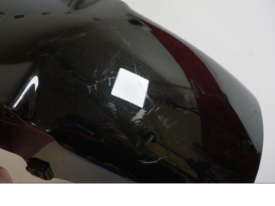 Snett uppifrån på Framskärm från en Honda CBR 900 RR -1996 motorcykel.