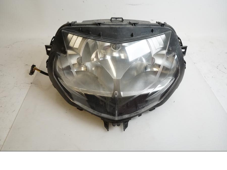 Framsidan på Strålkastare från en BMW K 1200 S -2007 motorcykel.