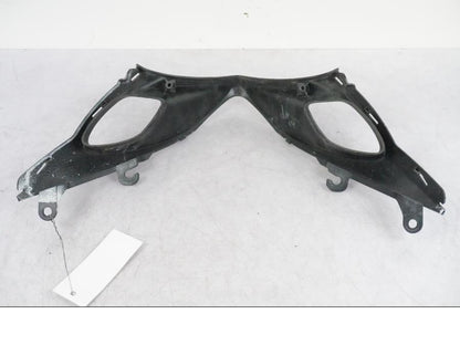 Snett uppifrån på Luftintag från en Suzuki GSX-R 1000 -2008 motorcykel.