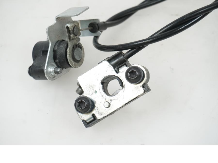 Snett nerifrån på Låssats från en H-D Adventure Pan America Special RA1250S -2021 motorcykel.