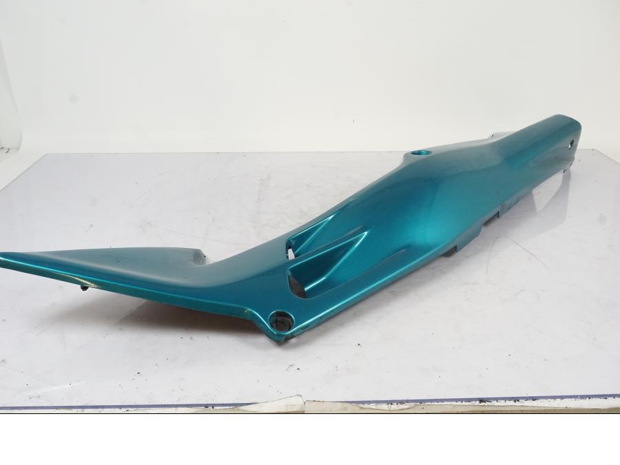 Framsidan på Bakvinge från en Honda VFR 750 -1994 motorcykel.