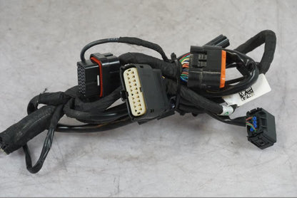 Framsidan på Kablage från en KTM 1290 Super Adventure S -2022 motorcykel.