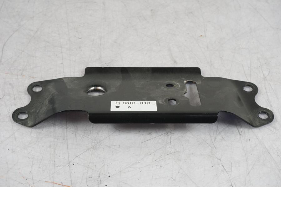 Framsidan på Sadelfäste från en Yamaha MT-09 SP -2018 motorcykel.