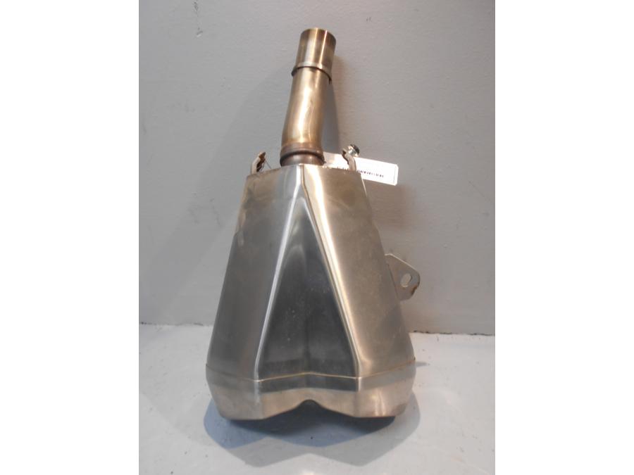 Framsidan på Ljuddämpare från en Kawasaki Z 1000 -2014 motorcykel.