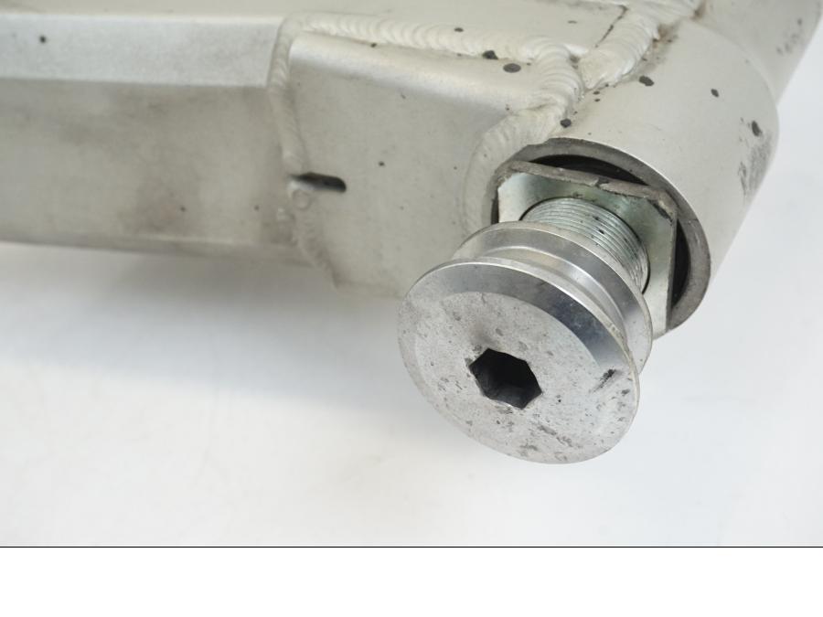 Extrabild2 på Sving från en Kawasaki ZX-12R -2000 motorcykel.