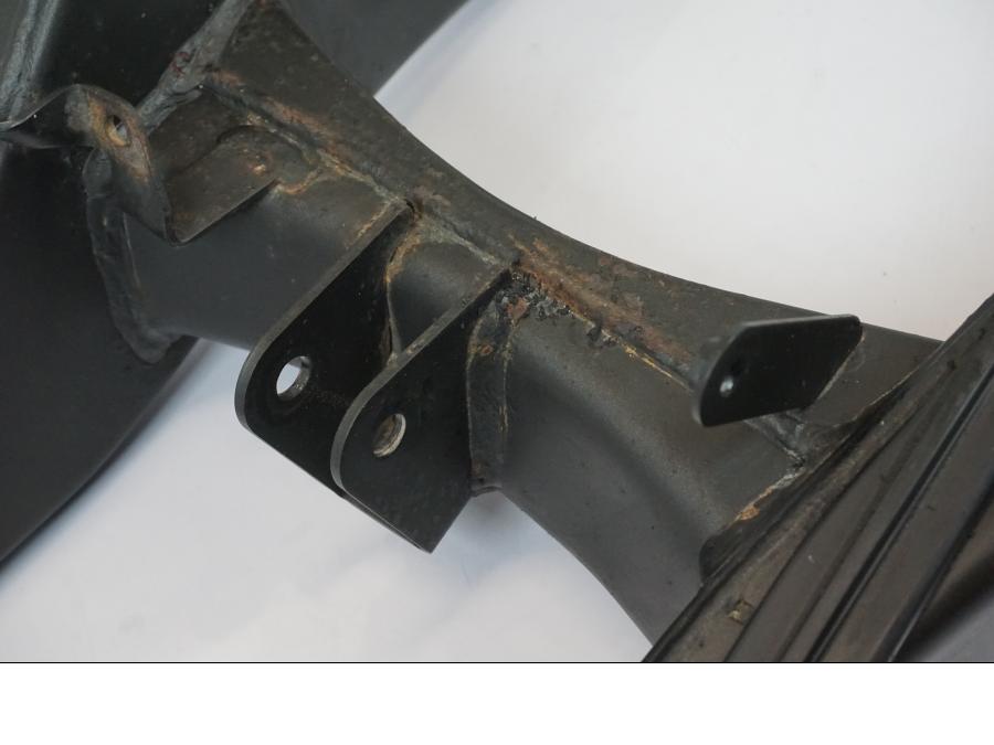 Vänster sida på Sving från en Yamaha MT-07 -2016 motorcykel.