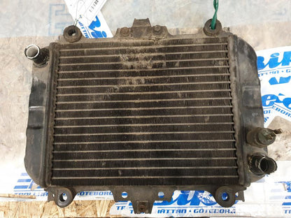 Framsidan på Vattenkyl från en Kawasaki KLE 500 -1991 motorcykel.