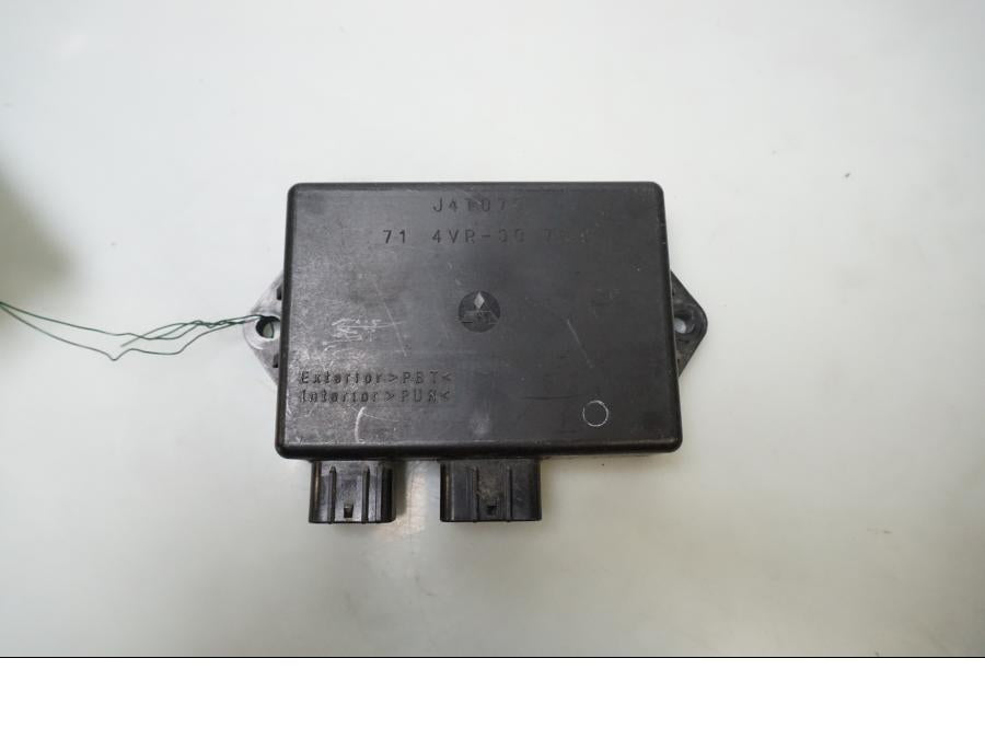 Framsidan på CDI / ECU från en Yamaha XVS 650 -1998 motorcykel.