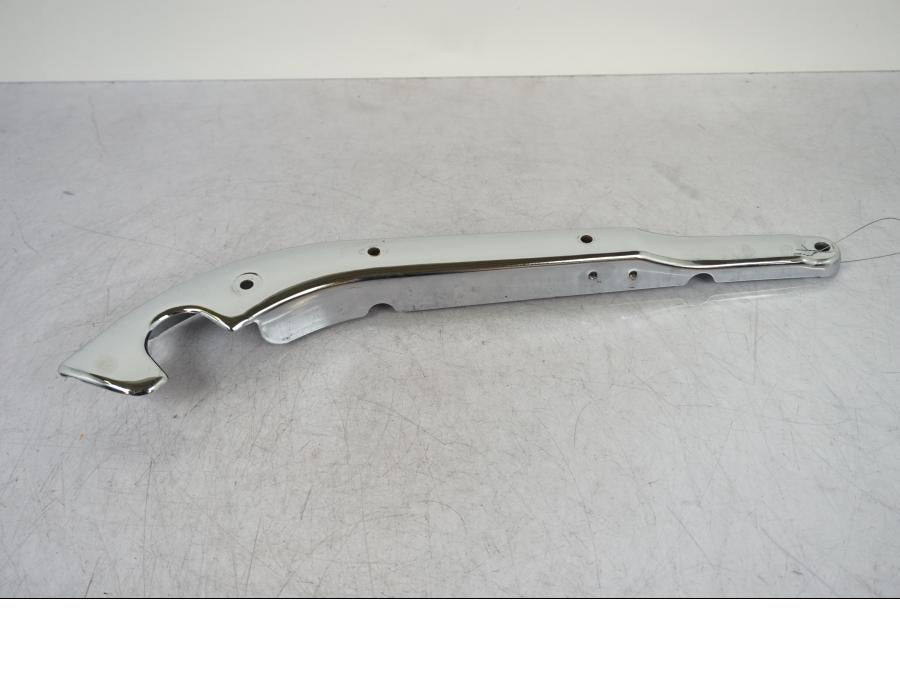 Framsidan på Bakskärmsdekor från en Suzuki VZ 800 -2000 motorcykel.