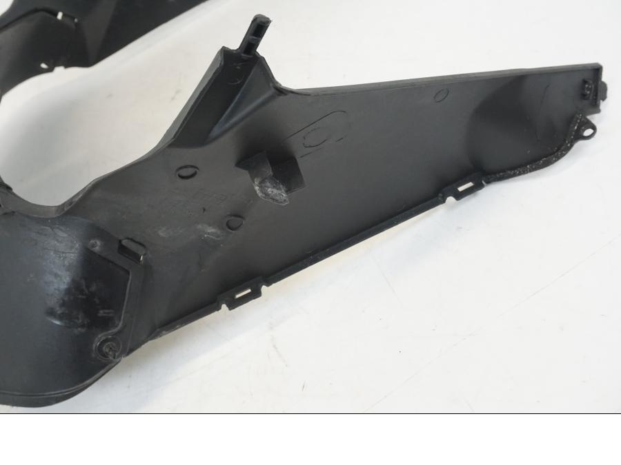 Extrabild4 på Toppkåpsinsida från en Suzuki GSX-R 1000 -2005 motorcykel.