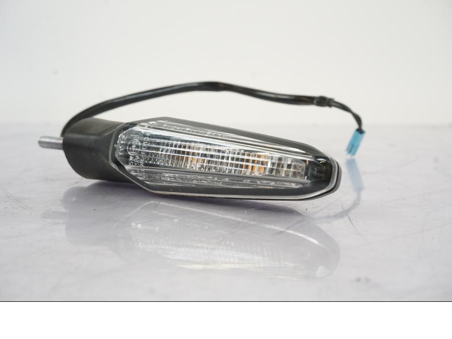 Baksidan på Blinkers LED från en Honda CRF 1000 Africa Twin -2016 motorcykel.