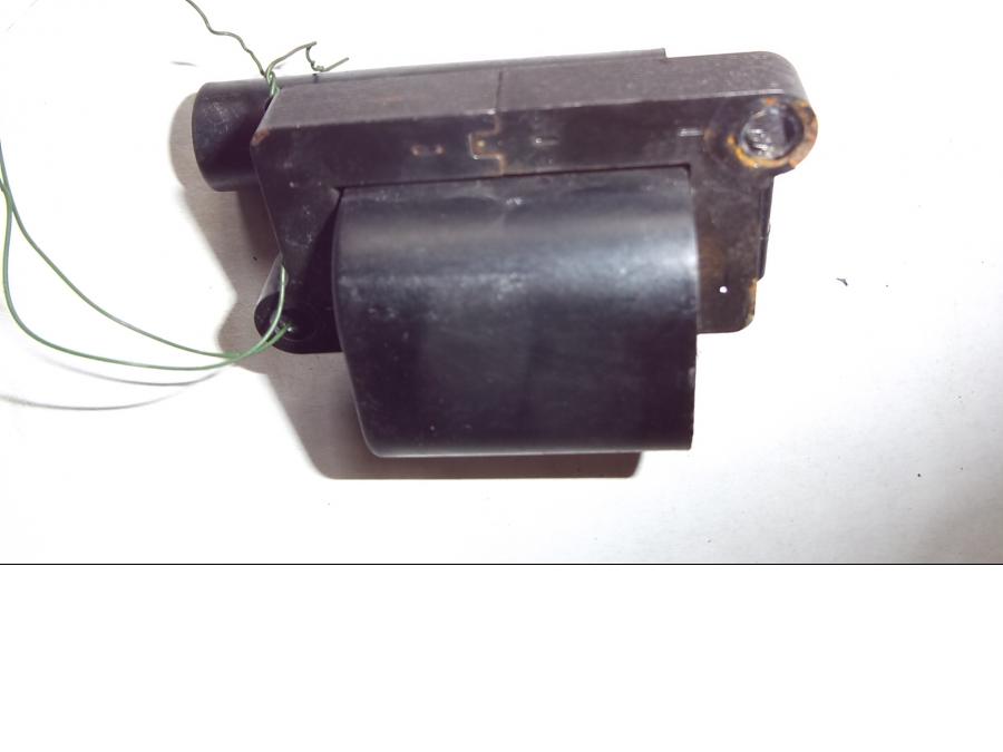 Framsidan på Tändspole från en Ducati Monster 1100 EVO ABS -2012 motorcykel.