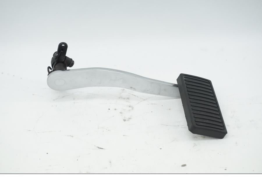 Framsidan på Bromspedal från en Kawasaki VN 1500 Classic Tourer -2001 motorcykel.