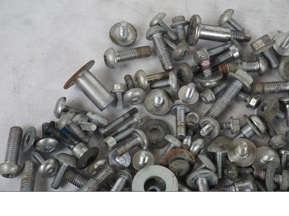 Extrabild3 på Skruv / Mutter etc från en Triumph Tiger Explorer -2013 motorcykel.