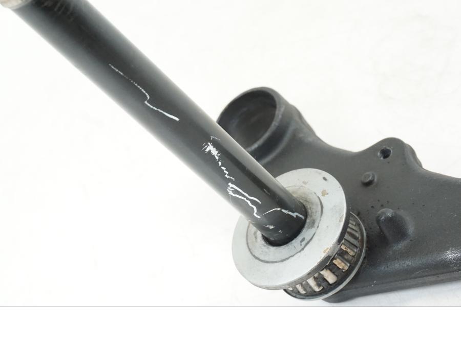 Extrabild1 på Gaffelkrona från en BMW F 650 CS -2003 motorcykel.