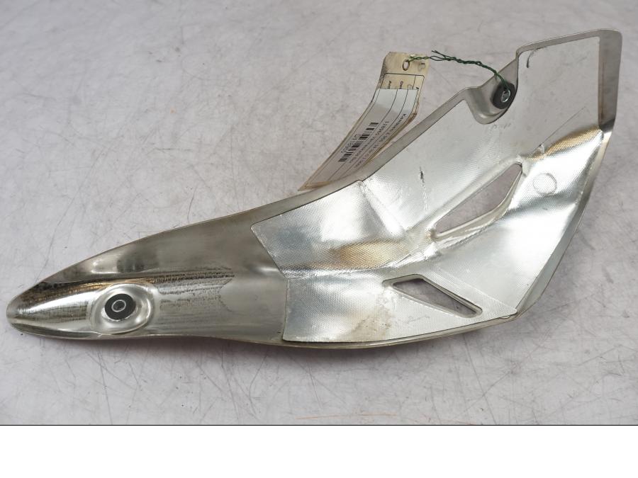 Snett uppifrån på Värmeskydd från en Kawasaki Z 900 -2018 motorcykel.