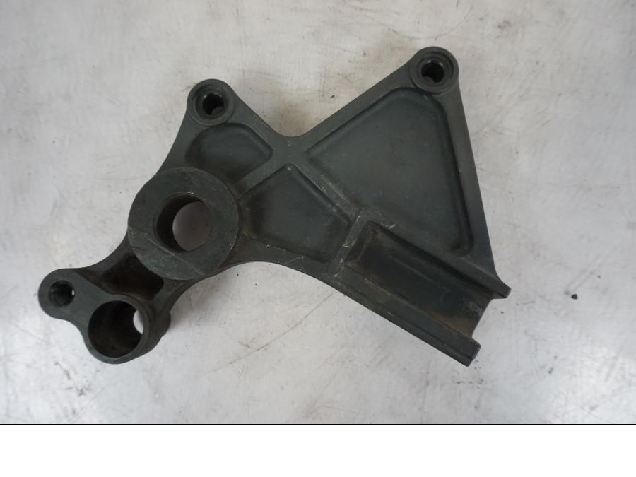 Höger sida på Bromsoksfäste från en Kawasaki ER-6F -2010 motorcykel.