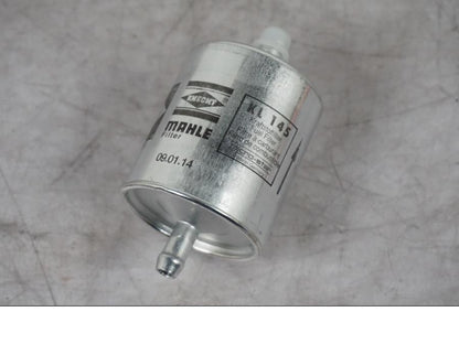 Snett uppifrån på Bensinfilter från en BMW R 1150 GS/A -2002 motorcykel.