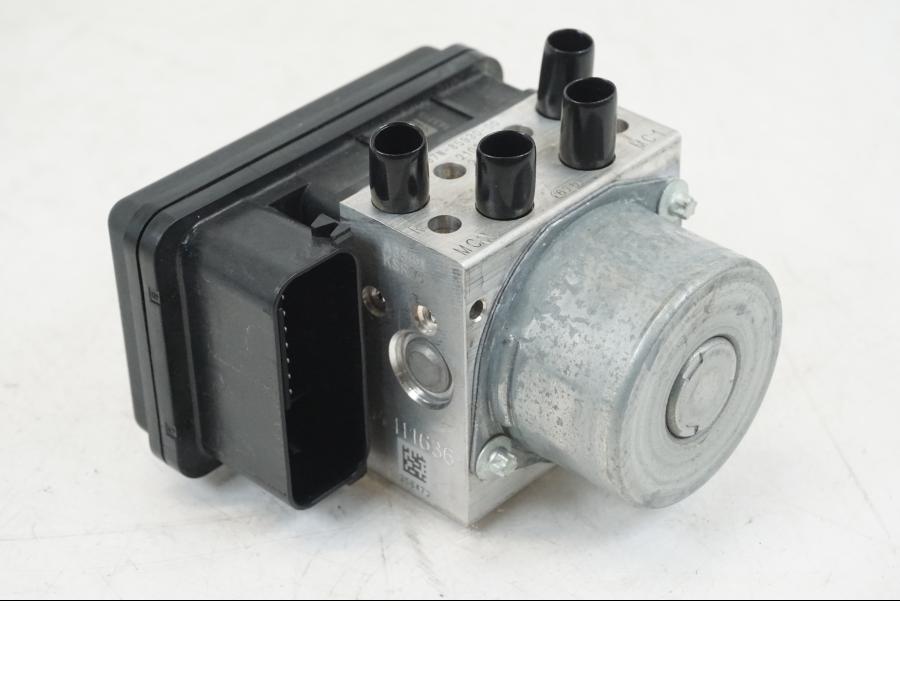 Framsidan på ABS Modulator från en Yamaha MT-09 -2021 motorcykel.