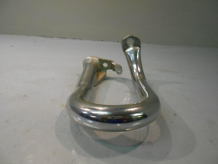 Baksidan på Fotpinnehälskydd från en Honda GL 1800 -2001 motorcykel.