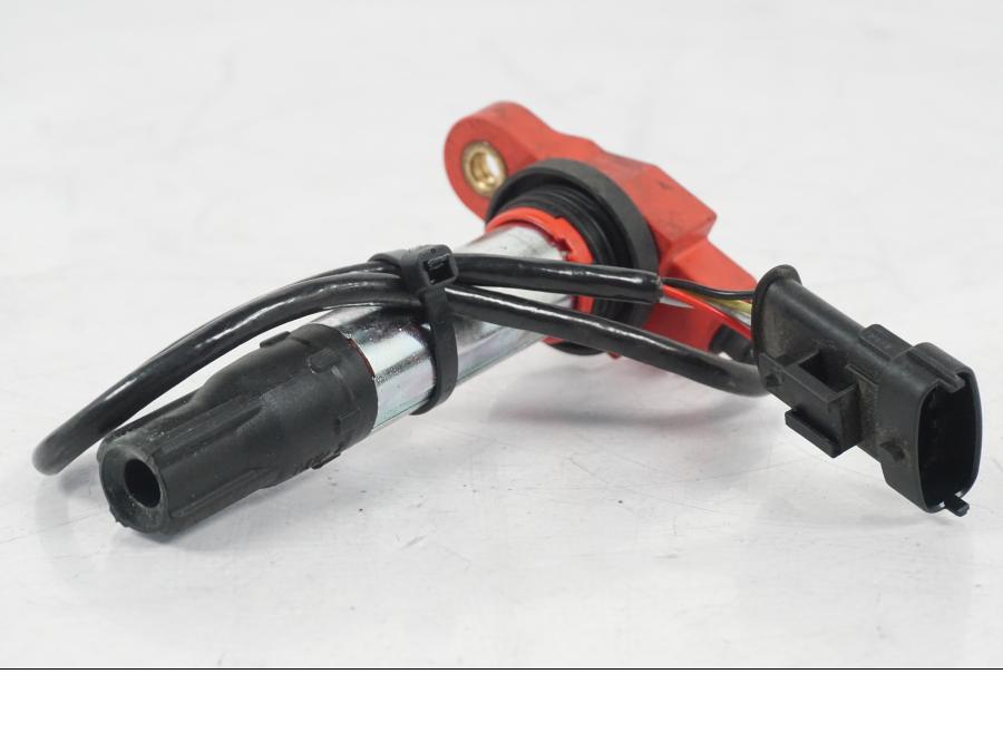 Baksidan på Tändspole från en MV Agusta Dragster -2014 motorcykel.