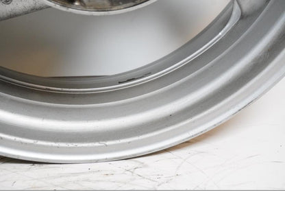 Extrabild4 på Fälg från en Yamaha YZF 1000 R -1998 motorcykel.