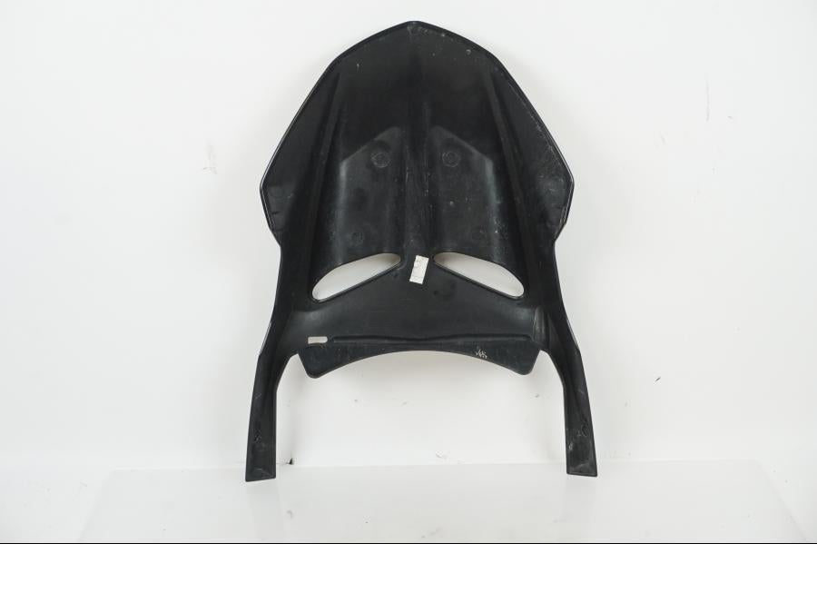 Snett uppifrån på Framskärm från en BMW F 800 GS -2017 motorcykel.