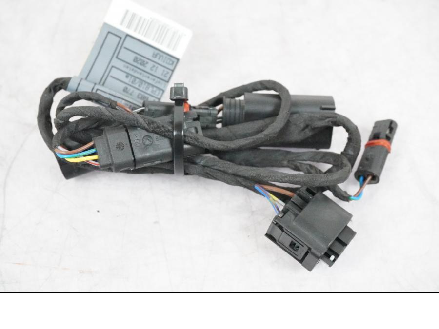 Baksidan på Kablage från en BMW R 1250 GSA -2021 motorcykel.